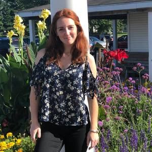 Meet your Posher, Elizabeth